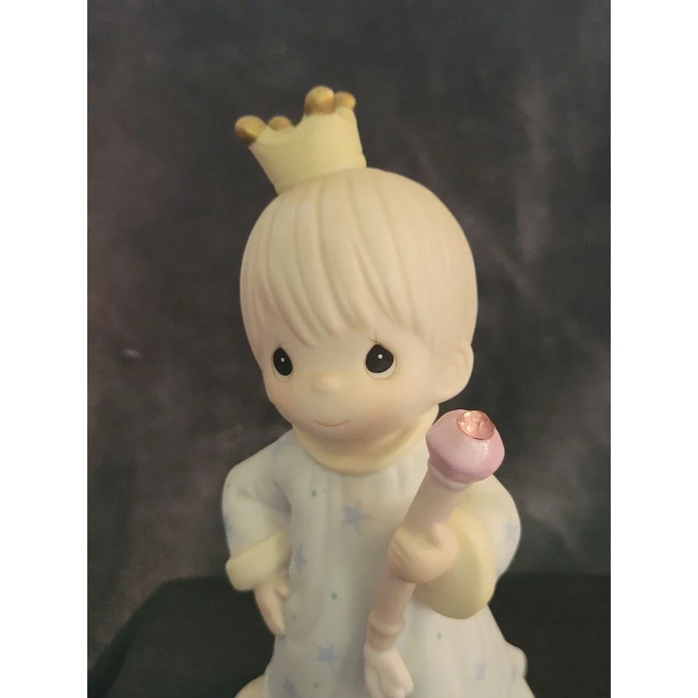 1995 Precious Moments "A Prince of a Guy" Figurine #526037 - Picture 4 of 9